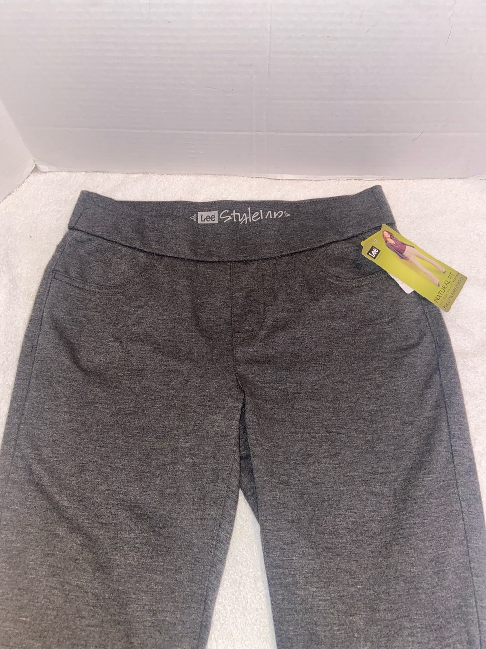 Lee Style Up Gray Stretch Pull-On Pants Size 10 M NWT